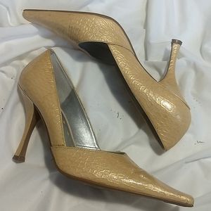 Bcbgirls Cream Snakeskin Leather Pumps Shoes